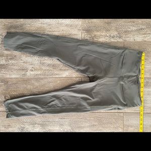 Senita Capri Workout Pants